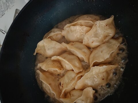 生姜醤油で蒸し餃子